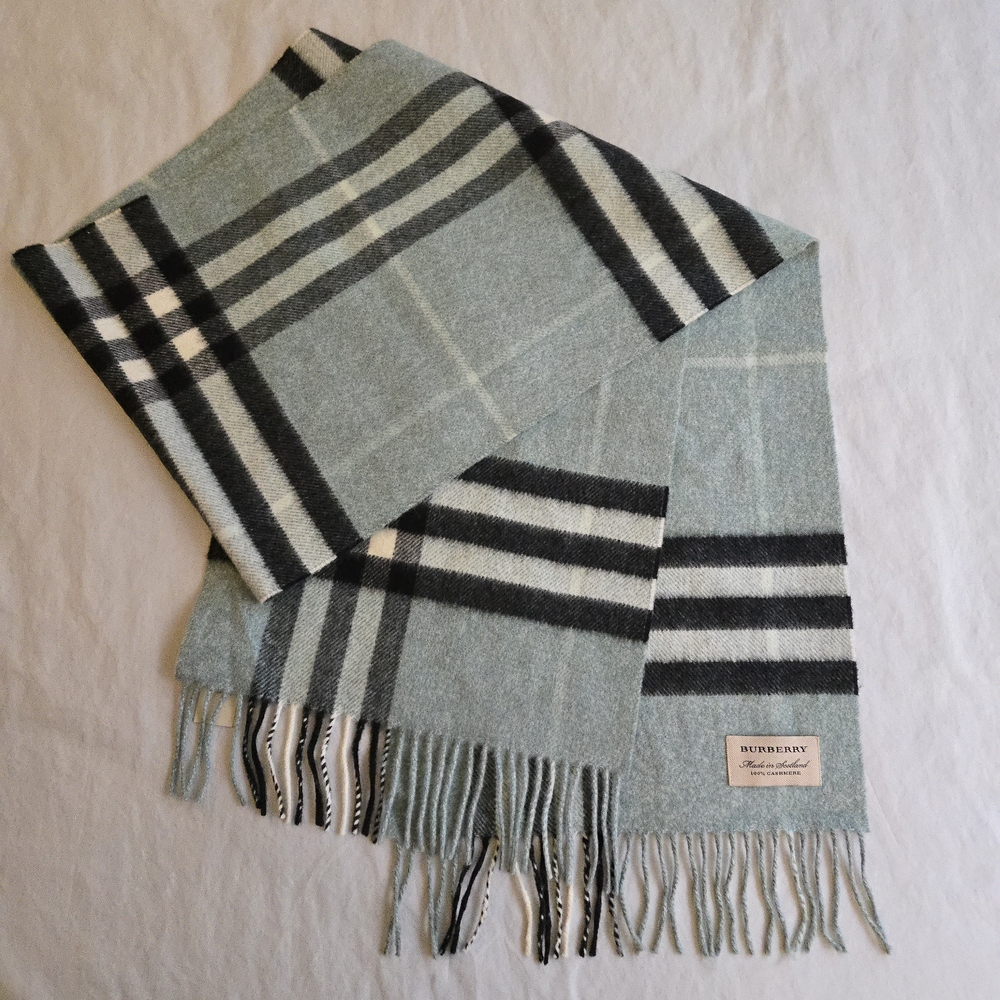 Burberry Check Pastel Mint Green and Black Plaid 100% Cashmere Fringe Scarf MI3